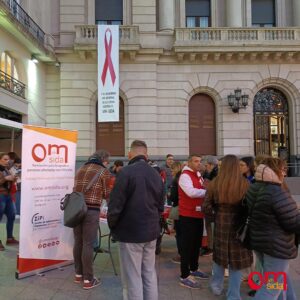 Vista de la afluencia a nuestra mesa informativa en Plaza de España