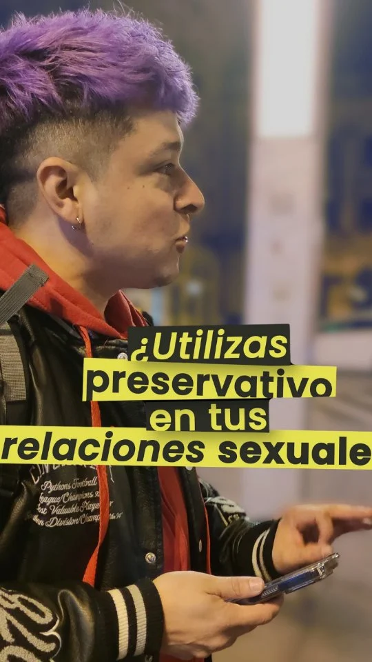 🔥 ¿Usas condón o te la juegas? 🔥Hablemos claro: el condón no es solo un pedazo de látex, es tu escudo protector contra embarazos no planeados & ITS. Pero, ¿realmente lo usas SIEMPRE o solo "cuando te acuerdas"? 🤨Si crees que "una vez sin condón no pasa nada", este video es para ti. Spoiler: sí pasa. Y bastante.Dale play y descubre por qué el condón es tu mejor aliado en el 🔥 campo de batalla 🔥. Porque cuidarte también es parte del placer. 😉#SaludSexual #SexoSeguro #EducaciónSexual #CuidadoPersonal #PlacerSeguro #DalePlay  #UsaCondón #SinCondónNo #HablemosDeSexo #ModoProtegido #ZentroZiPi